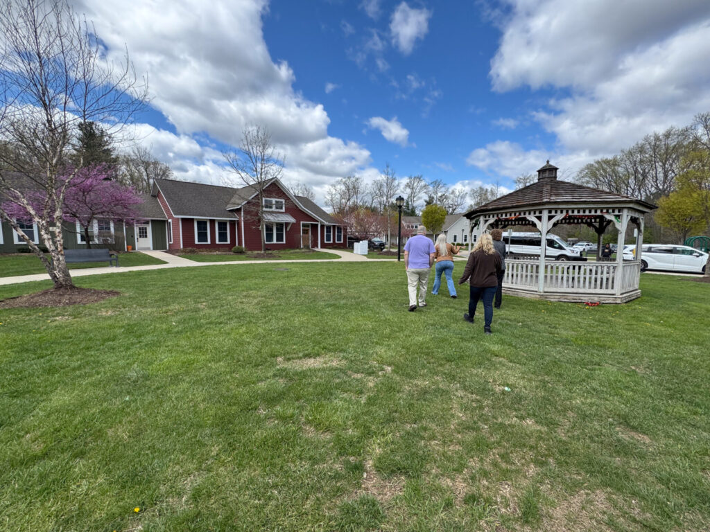 picture of houses and gazebo on Lakeside's peaceful campus